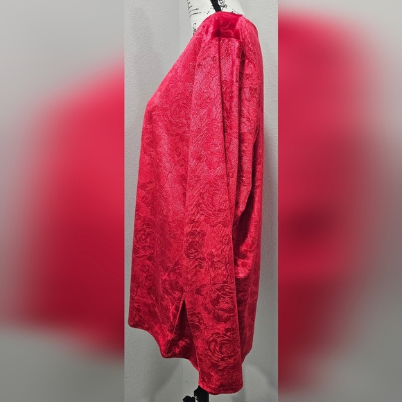 Lane Bryant Women's 22/24 Velvet Red Floral Long Sleeve V Neck Blouse Romantic - Picture 3 of 11